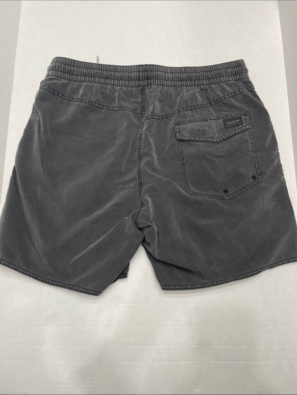Volcom Gray Elastic Waist Casual Shorts - Picture 3 of 4